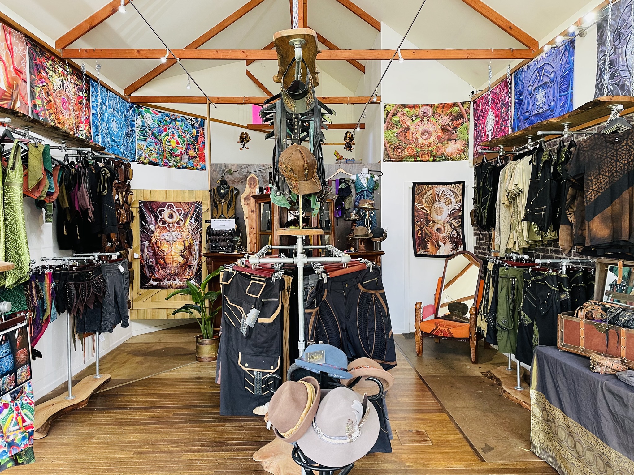 Gallery Walk Escape to Tamborine Mountain